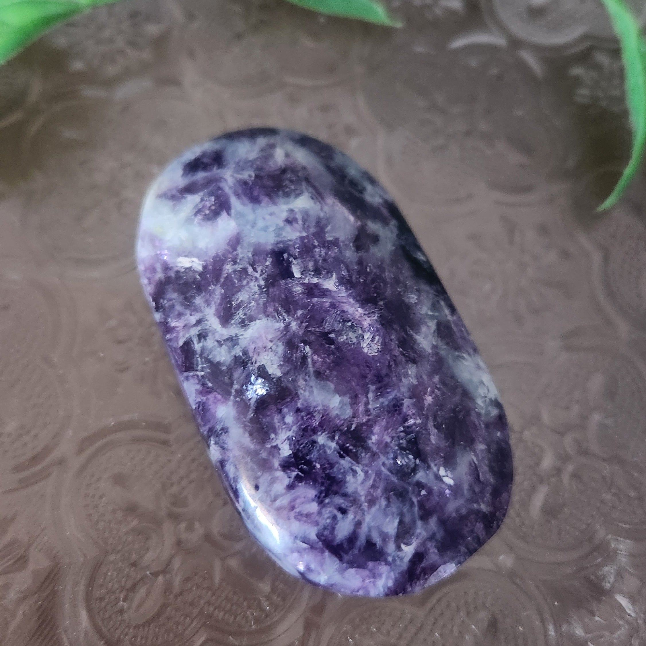 Lepidolite palmstone for peace, emotional balance and gentle release