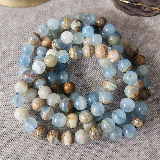 Blue onyx beaded bracelet with polished round stone beads