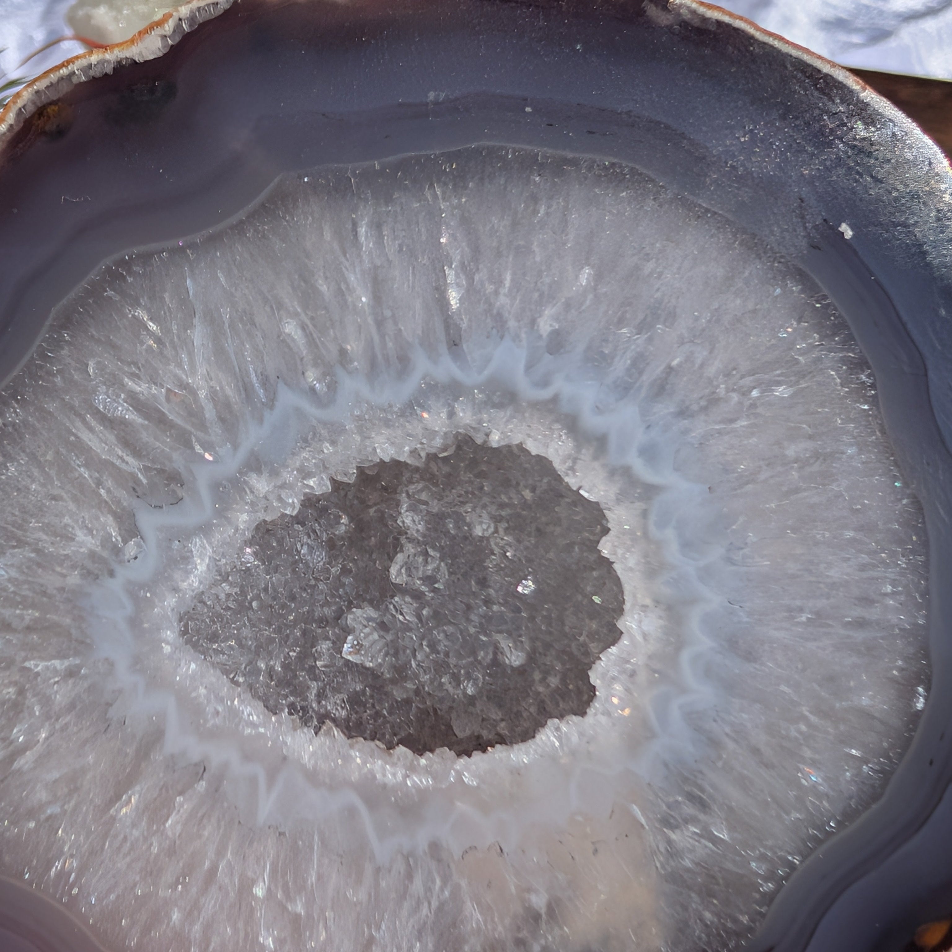 top view of agate geode with large druzy pocket