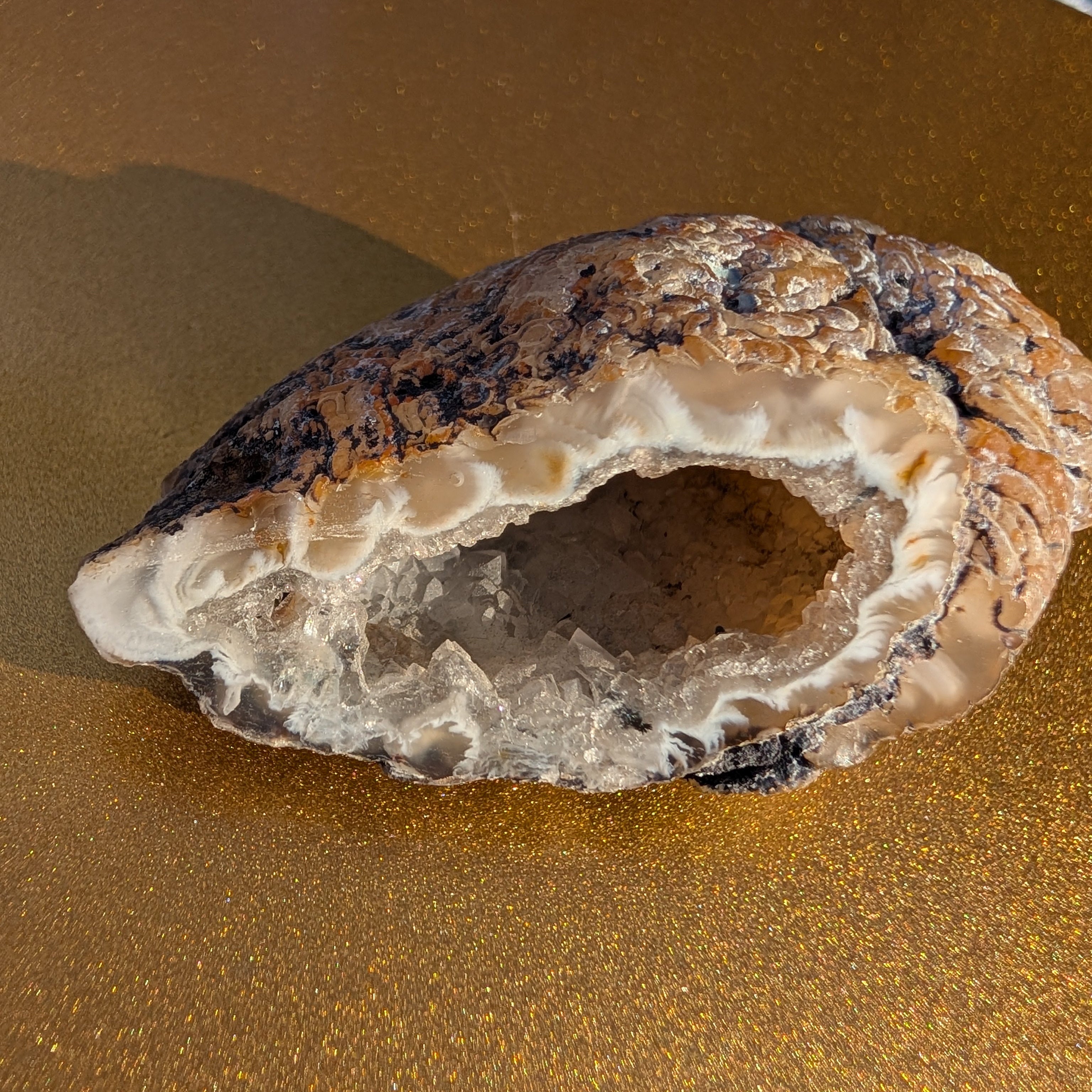 Natural Agate Geode – Stone of Balance, Protection & Stability – Spellbound Crystal Boutique