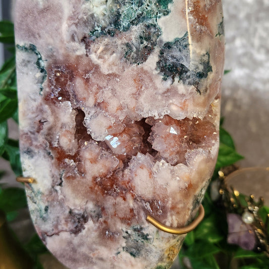 Brazilian Pink Amethyst druzy crystal with green chlorite inclusions
