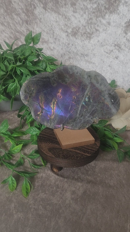 Hand-carved 616g Labradorite bowl with vibrant violet, blue, and gold flashes, crystal vessel for protection and intuition